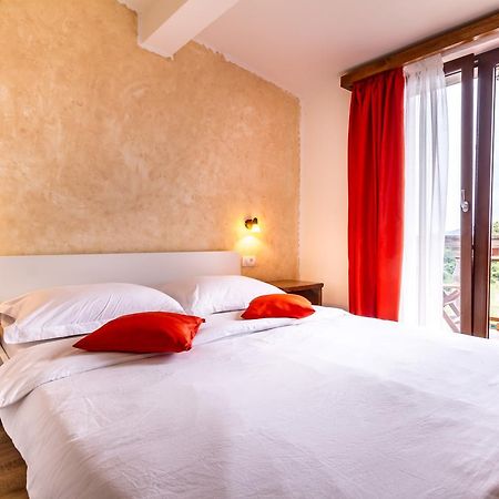 B&B Tonivale Skrbčići 外观 照片