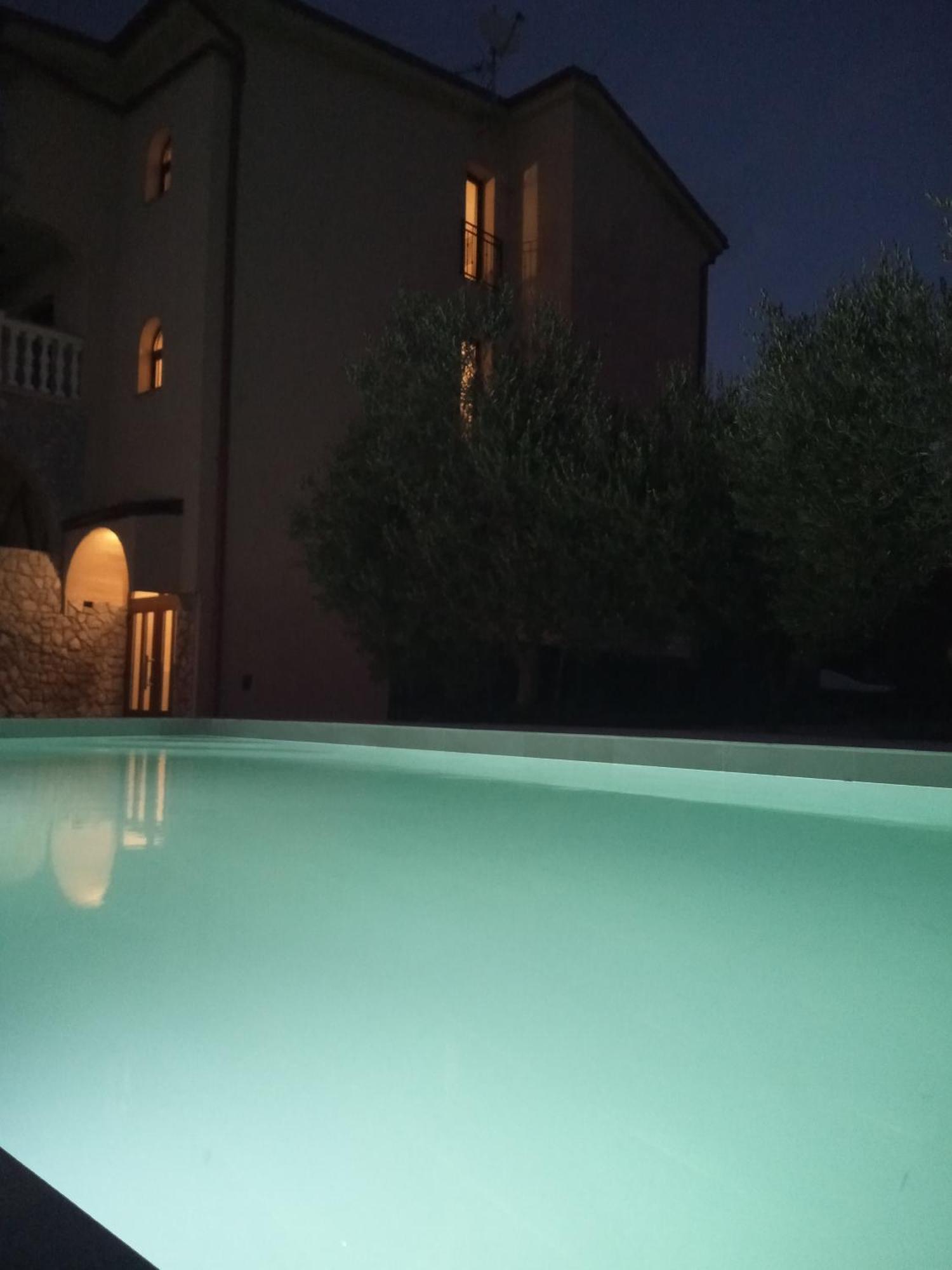 B&B Tonivale Skrbčići 外观 照片