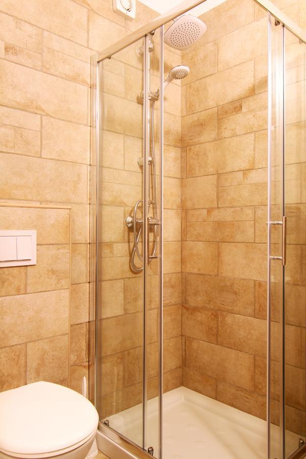 B&B Tonivale Skrbčići 外观 照片